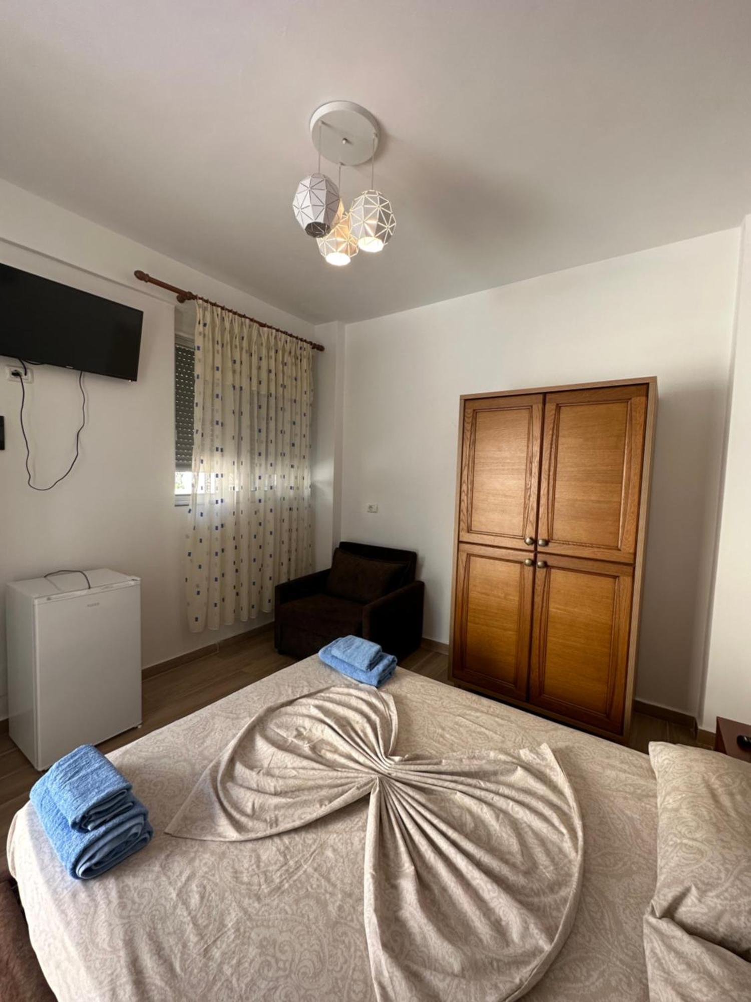 Jona Rooms Химара Экстерьер фото